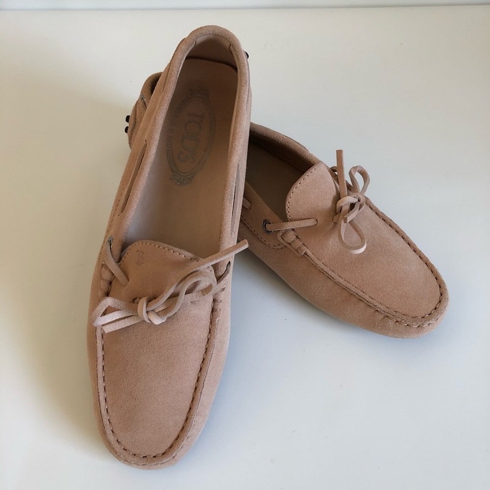 Suede Semi-Pointed Toe Loafers Size 8